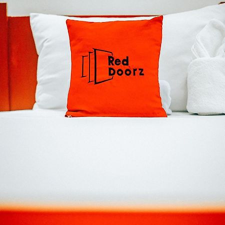 Reddoorz At S & L Apartelle Daraga Albay เลกัซปี ภายนอก รูปภาพ