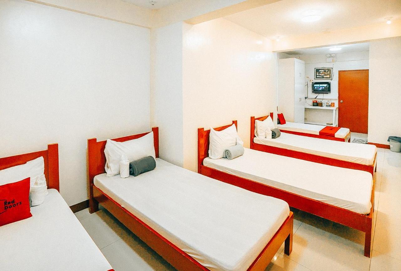 Reddoorz At S & L Apartelle Daraga Albay เลกัซปี ภายนอก รูปภาพ